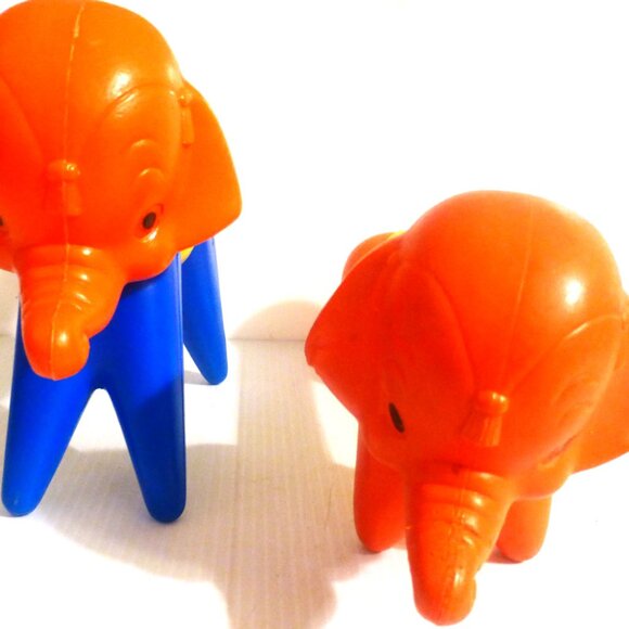 5 Vintage BUILDING Animals Plastic ELEPHANT Plastic DOG Pre-School Learning Toys - Picture 9 of 15